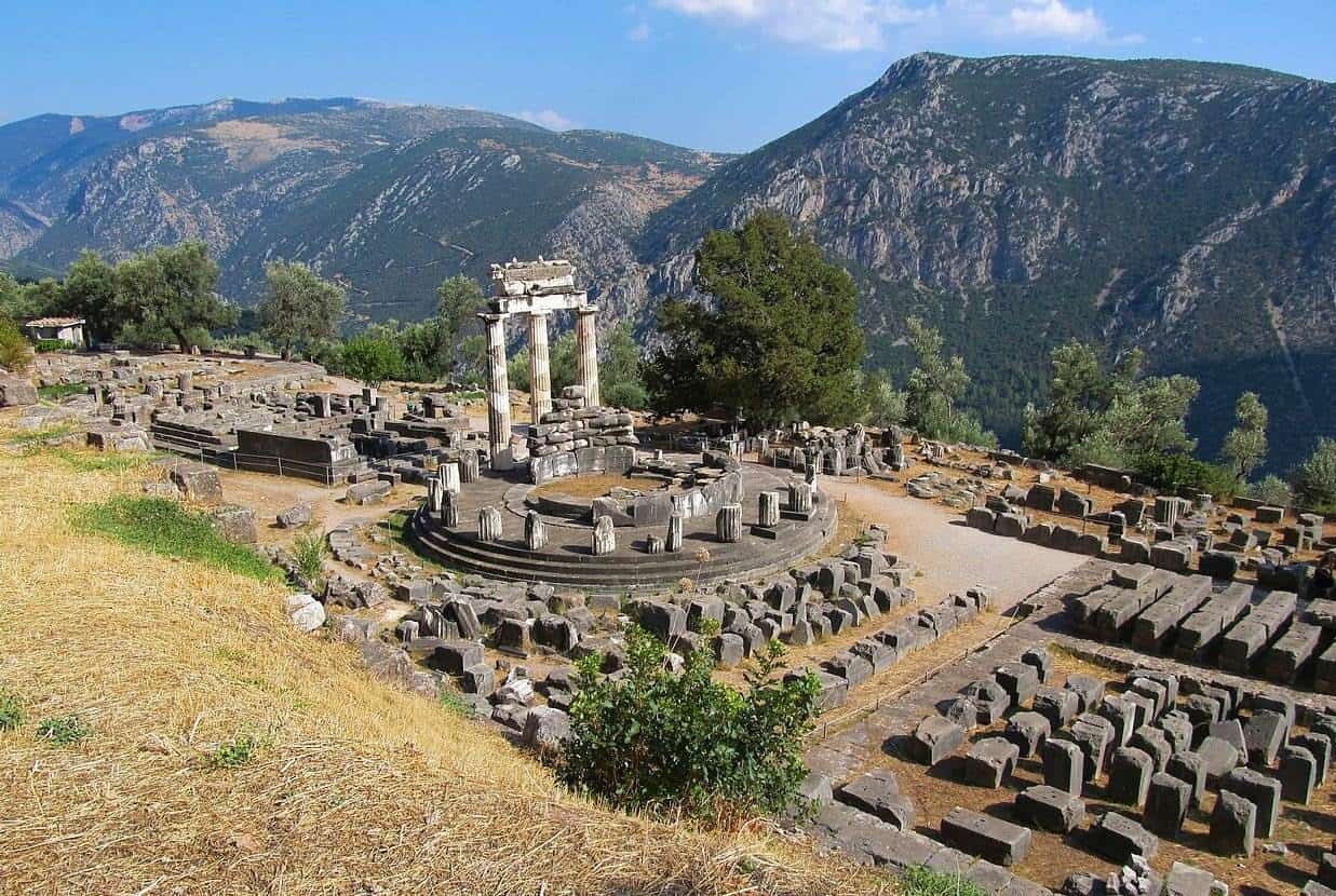 top things to do in greece