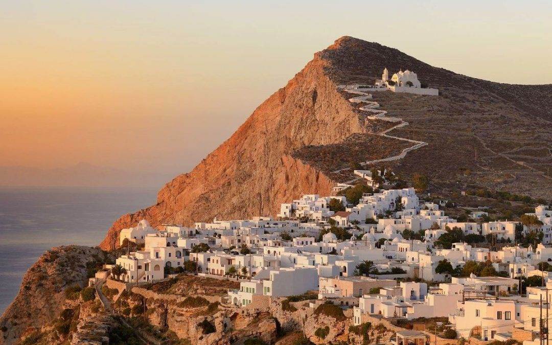 A COMPLETE  FOLEGANDROS TRAVEL GUIDE