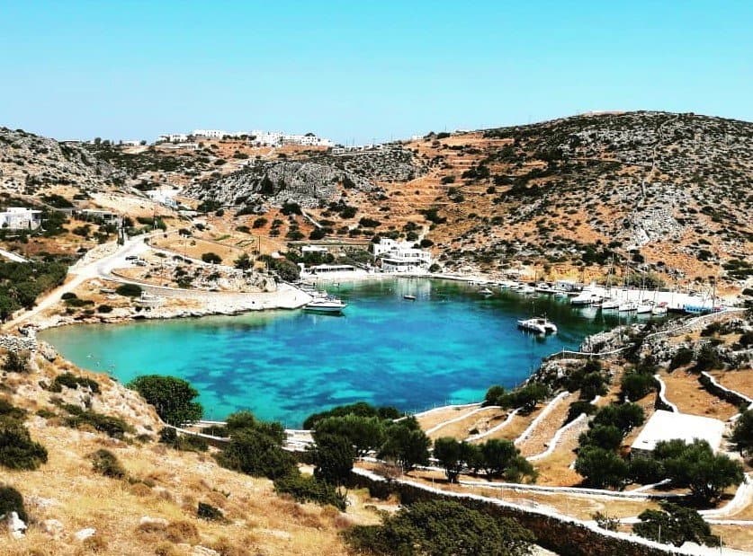 A GUIDE TO SCHINOUSSA ISLAND IN THE SMALL CYCLADES | GREECE TRAVEL SECRETS
