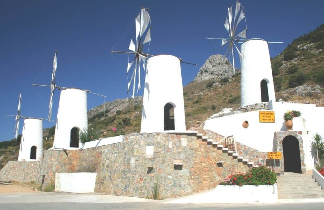 WHAT IS THE MELTEMI WIND IN GREECE?
