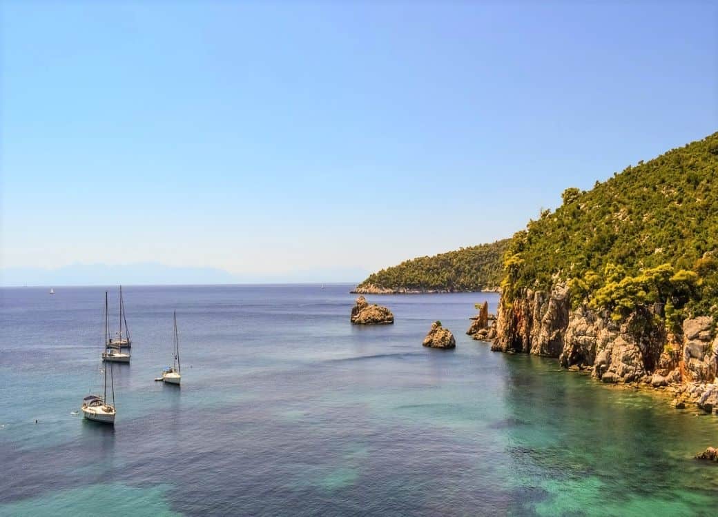 how to get to Skopelos