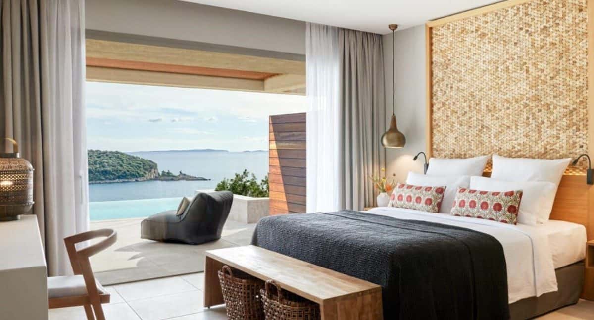 new hotels in Greece