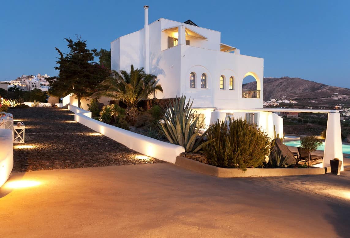 best airbnbs in Santorini