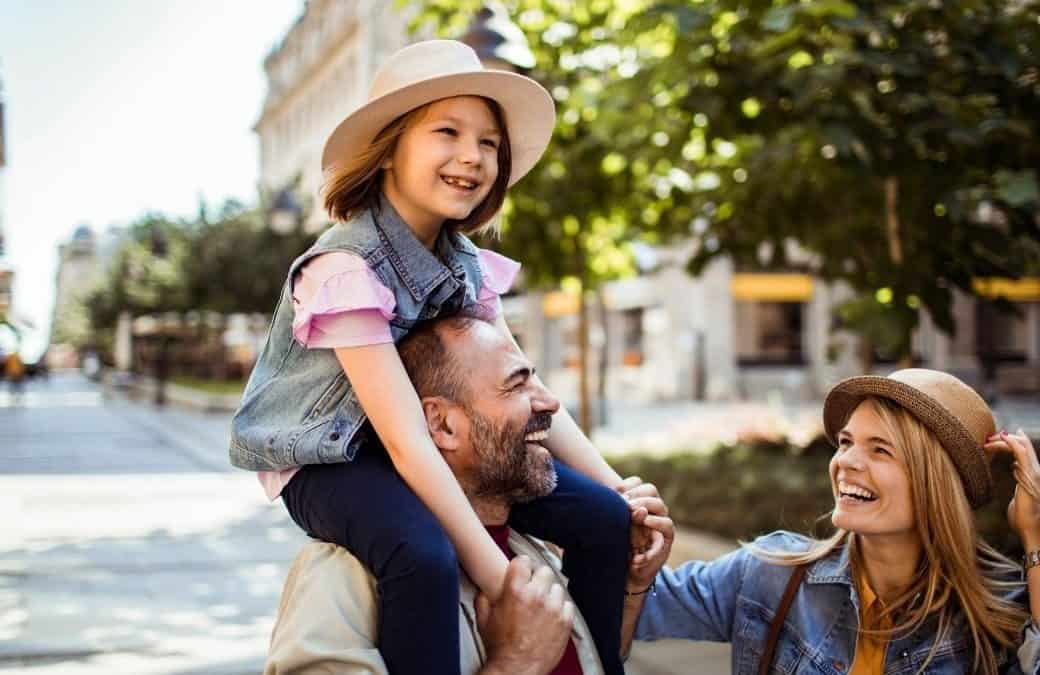 TOP SITES AND ATTRACTIONS TO SEE IN ATHENS WITH KIDS