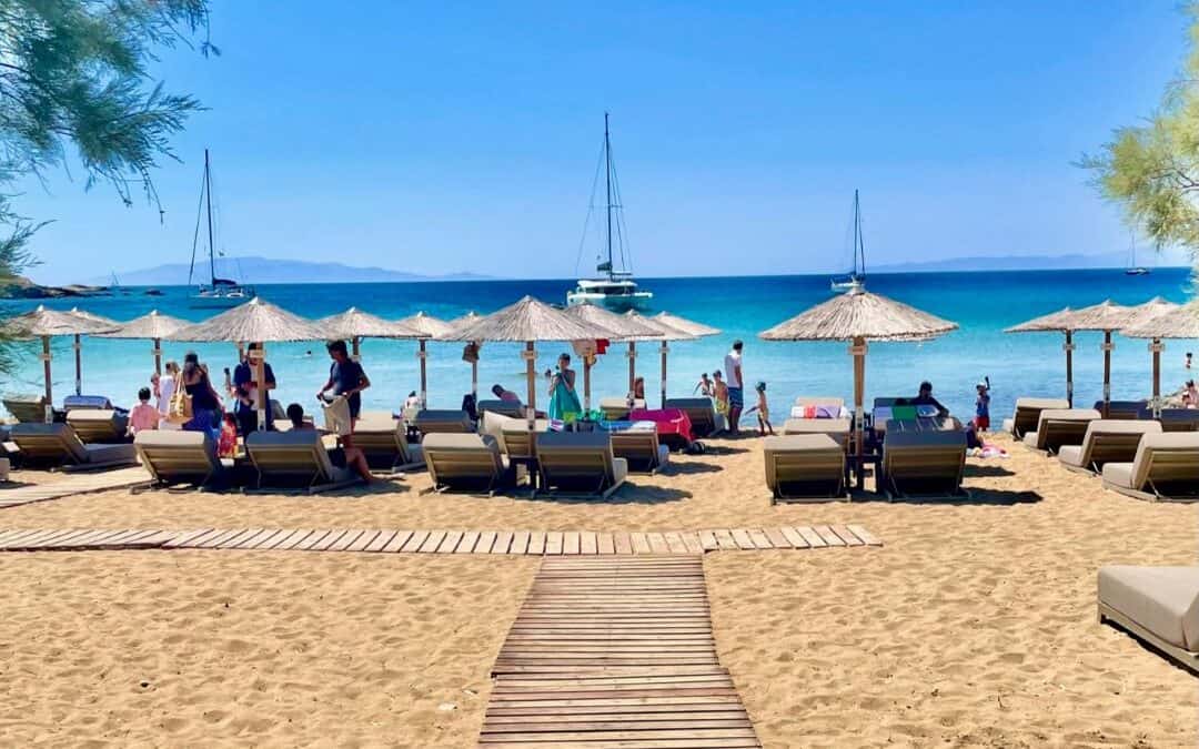 HANG OUT AT A GREAT PAROS BEACH CLUB