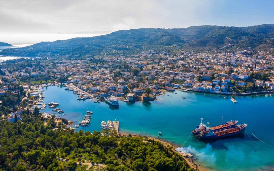 A COMPLETE GUIDE TO SPETSES ISLAND, GREECE
