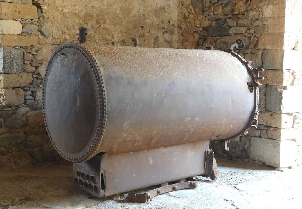 how to get to Spinalonga