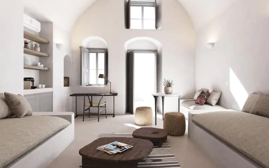 Luxury hotels Oia Santorini accommodation