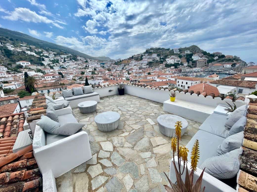 holidays in Hydra