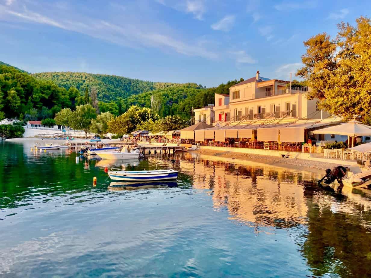 TAVERNAS IN AGNONTAS HARBOUR SKOPELOS