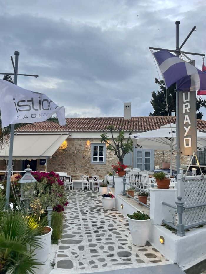 Mourayo restaurant spetses spetses island