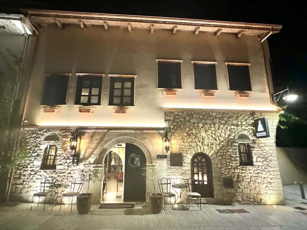 Kamares Historic Hotel exterior